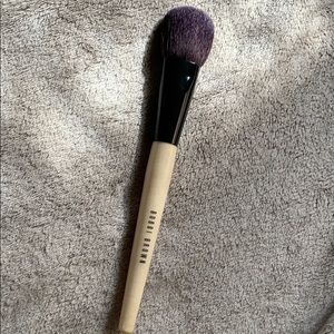 Bobbi Brown blush brush